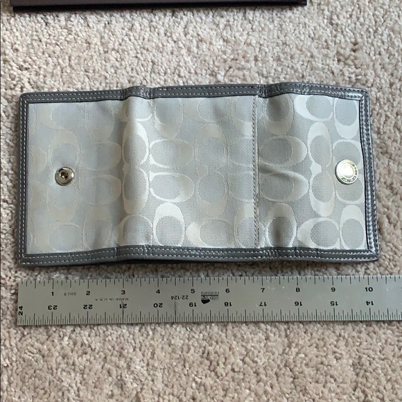 Coach Trifold wallet - Picture 4 of 8